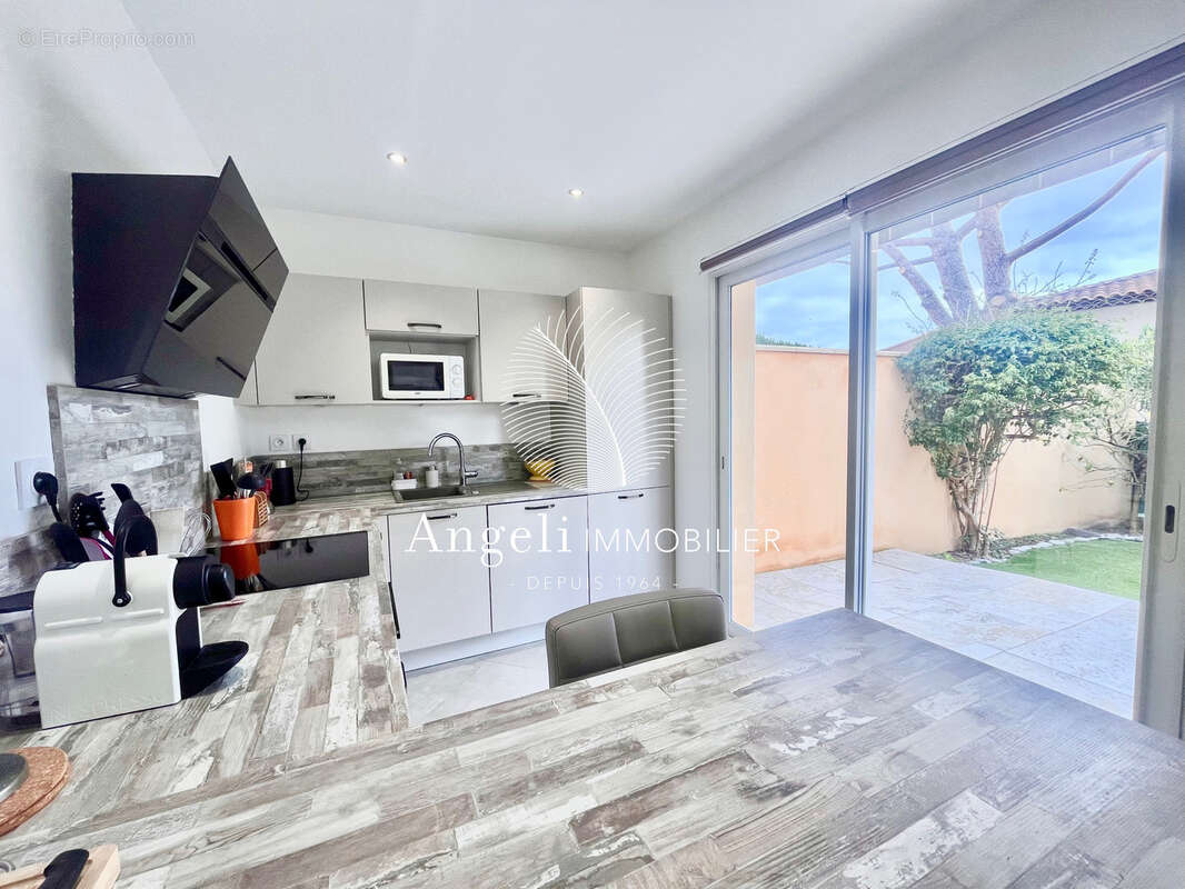 Maison à FREJUS