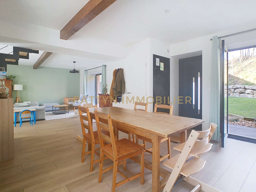 Maison à SAINTE-EUPHEMIE