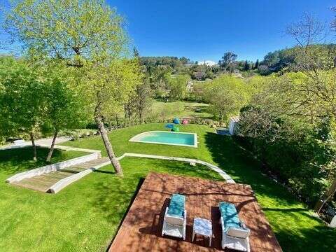 Maison 235 m² à Valbonne  - photo 2