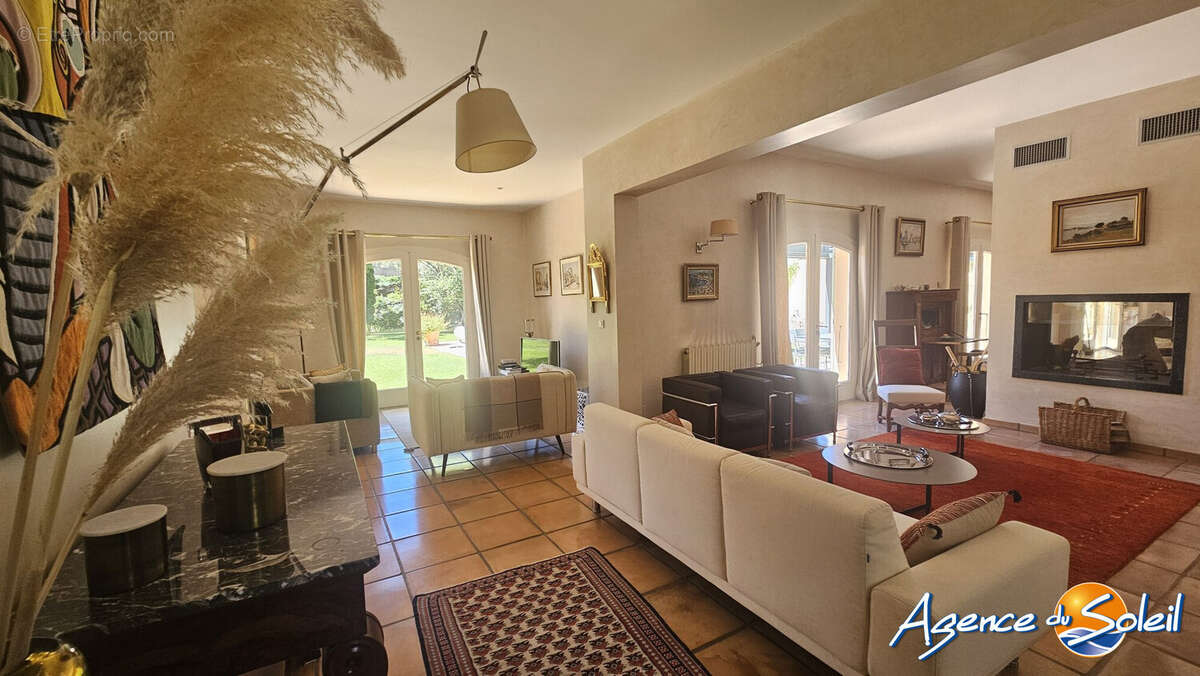 Maison 258 m² à Narbonne  - photo 9