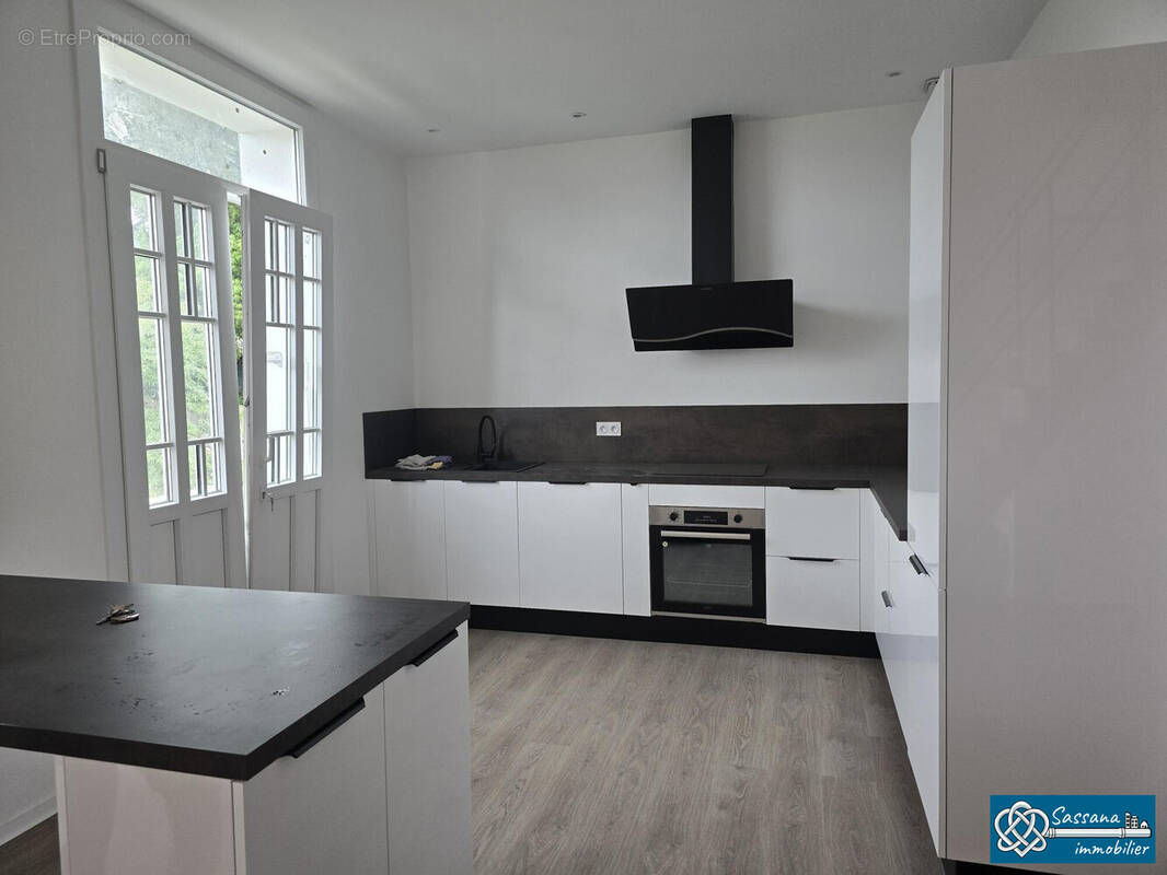 cuisine équipée - Appartement à TOULON