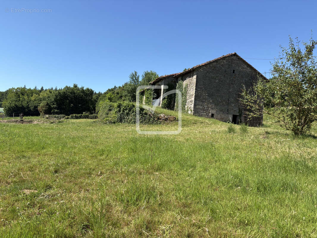 Maison à SOUSCEYRAC