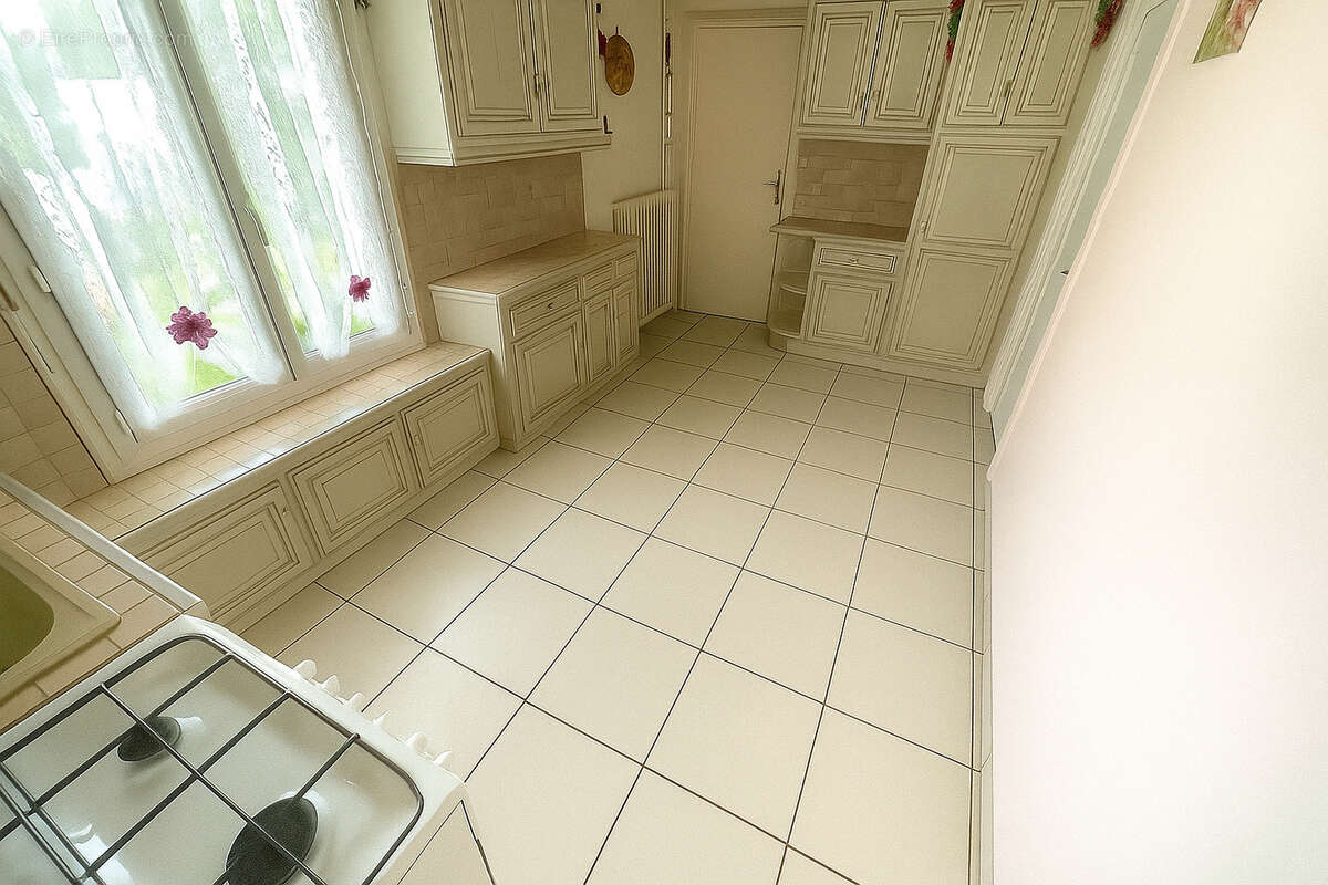 Maison à SAINT-MARTIN-DES-CHAMPS