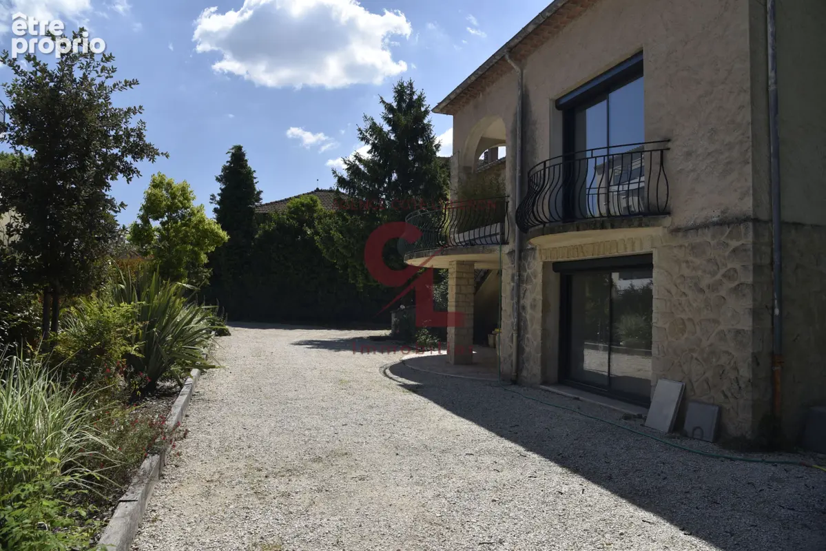 Maison 9 pièces 328 m² à vendre à Cavaillon (84300) - photo 3