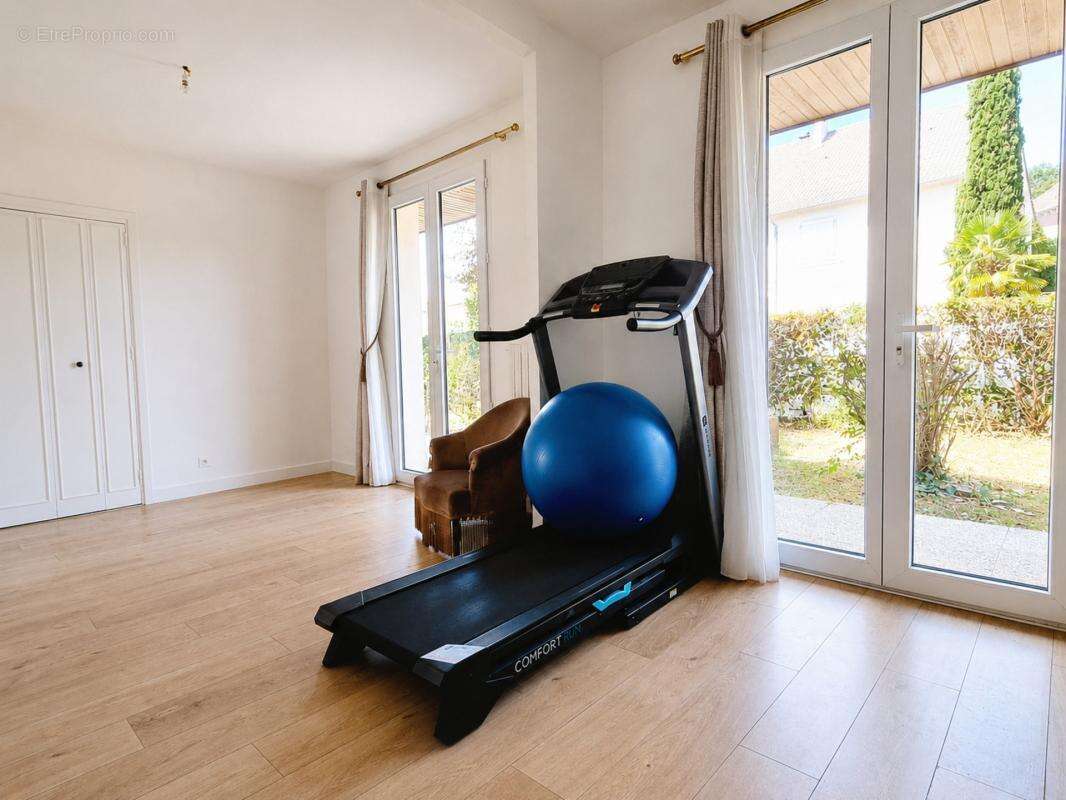 Brive la gaillarde - maison avec jolie vue degagee et piscine - photo 19