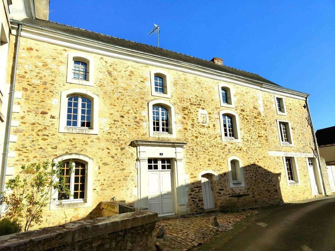 Maison à MORANNES