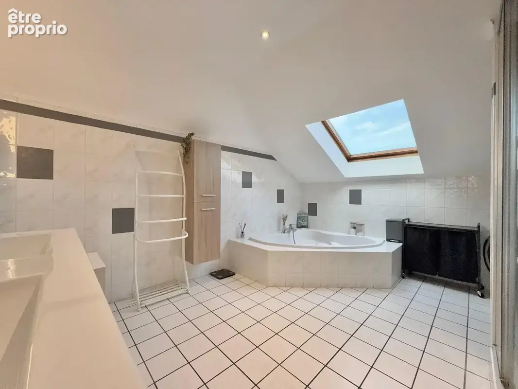 Appartement 159 m² à Ars-Sur-Moselle  - photo 10