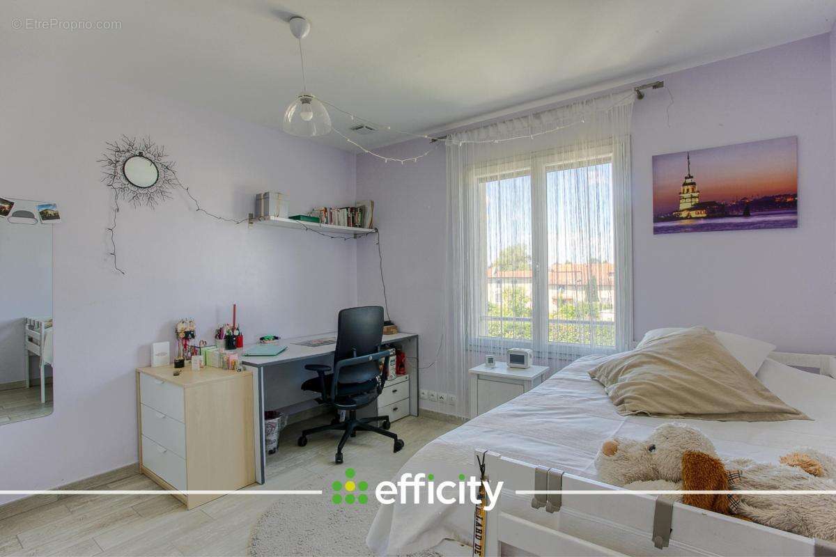 Maison à CHASSE-SUR-RHONE