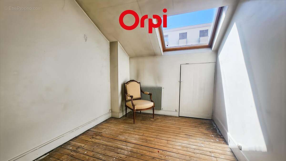 Ablon-sur-Seine (94480) - Maison meulière de charme 144 m² - 5 chambres, jardin et box - photo 11