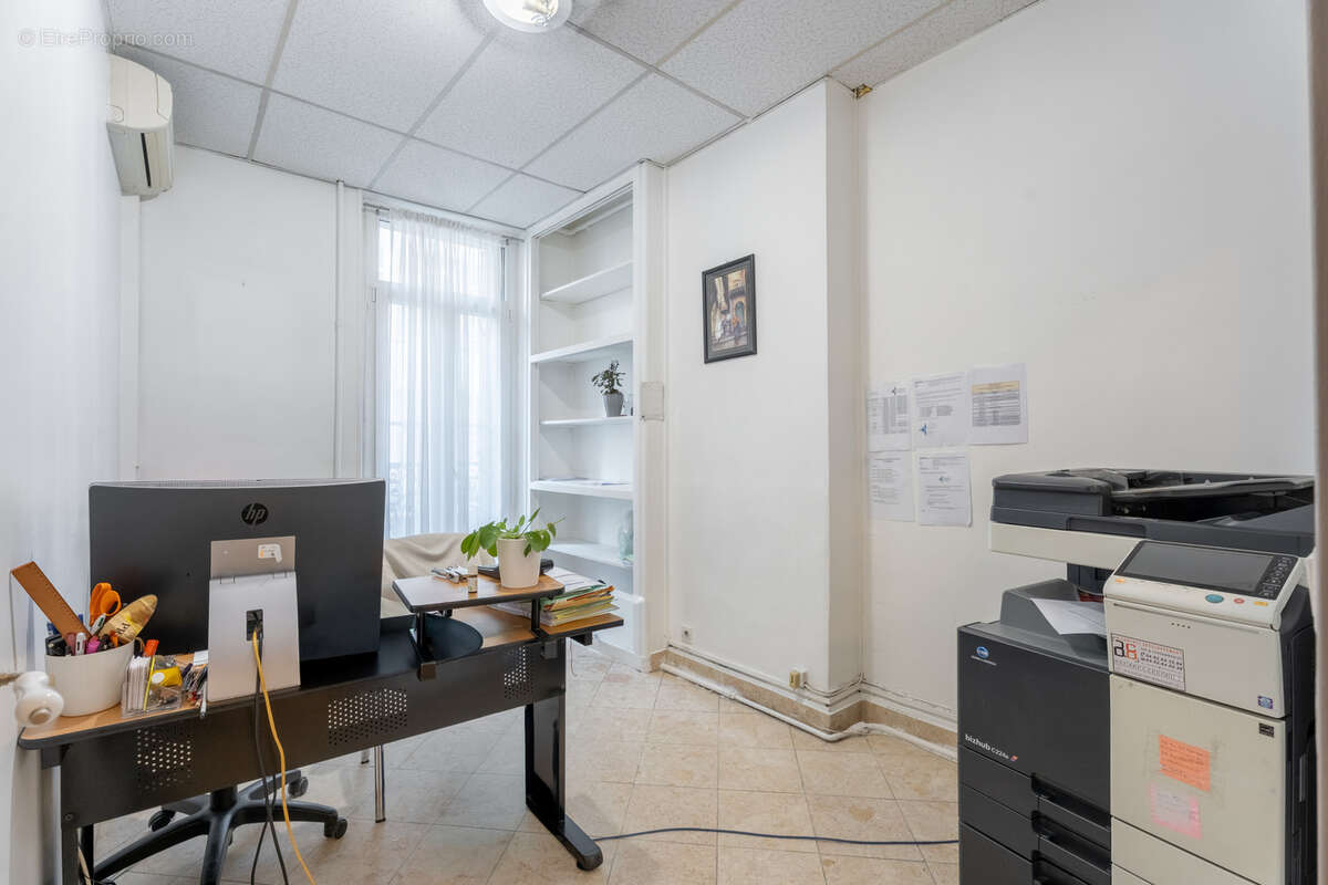 Appartement à MARSEILLE-1E