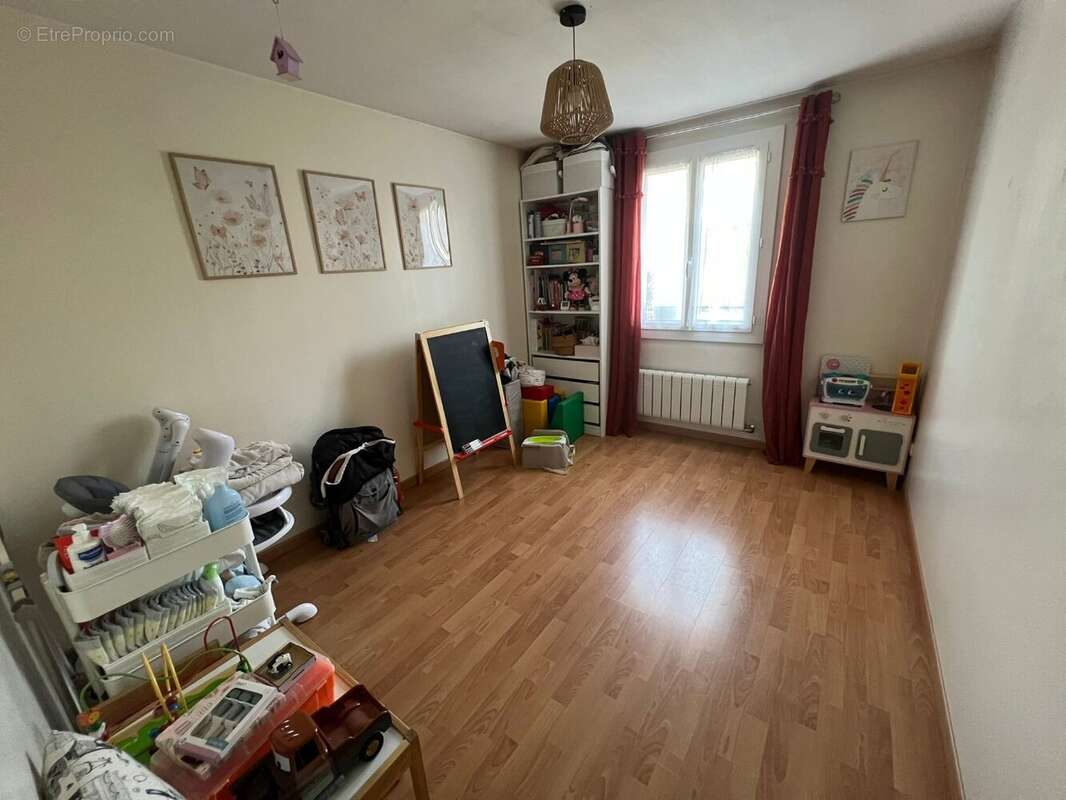 Maison à SAINT-CHERON