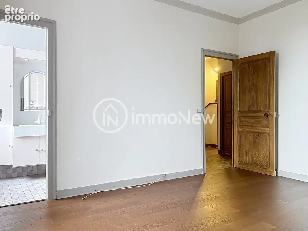 Belle maison de maitre 1920 sur terrain 1600 m2 au coeur de s hilaire du harcouet - photo 13