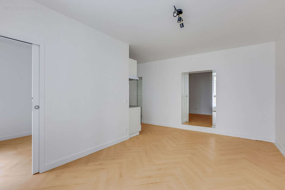 Appartement à PARIS-9E