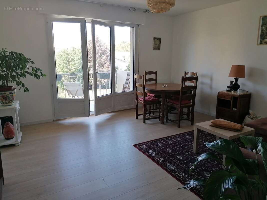 Appartement à AULNAY-SOUS-BOIS