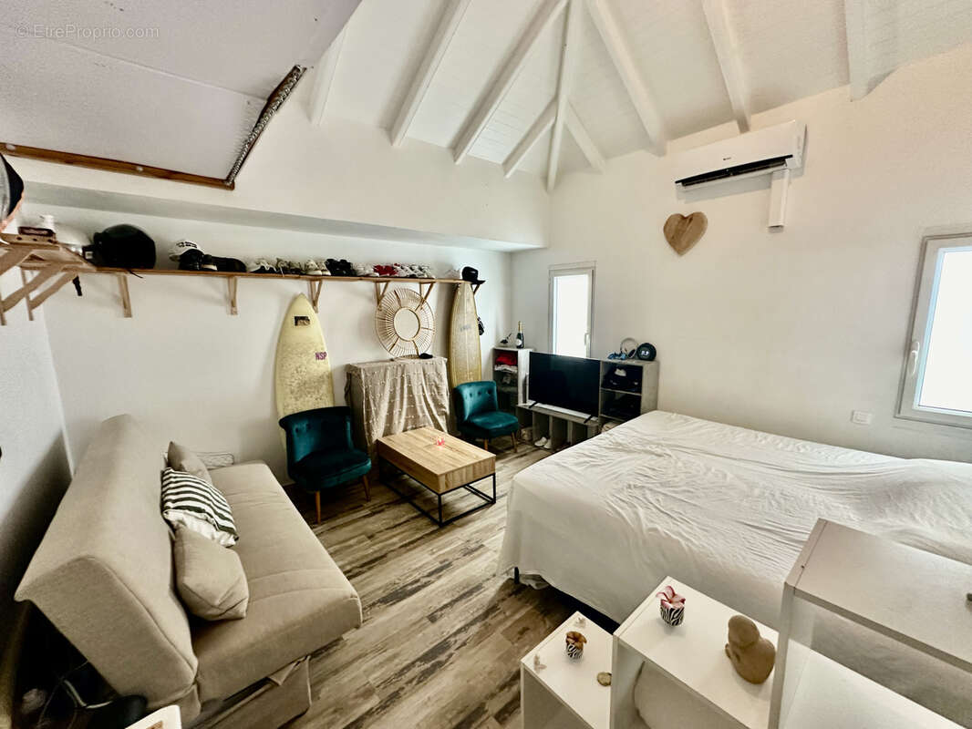 Maison à CAPESTERRE-BELLE-EAU