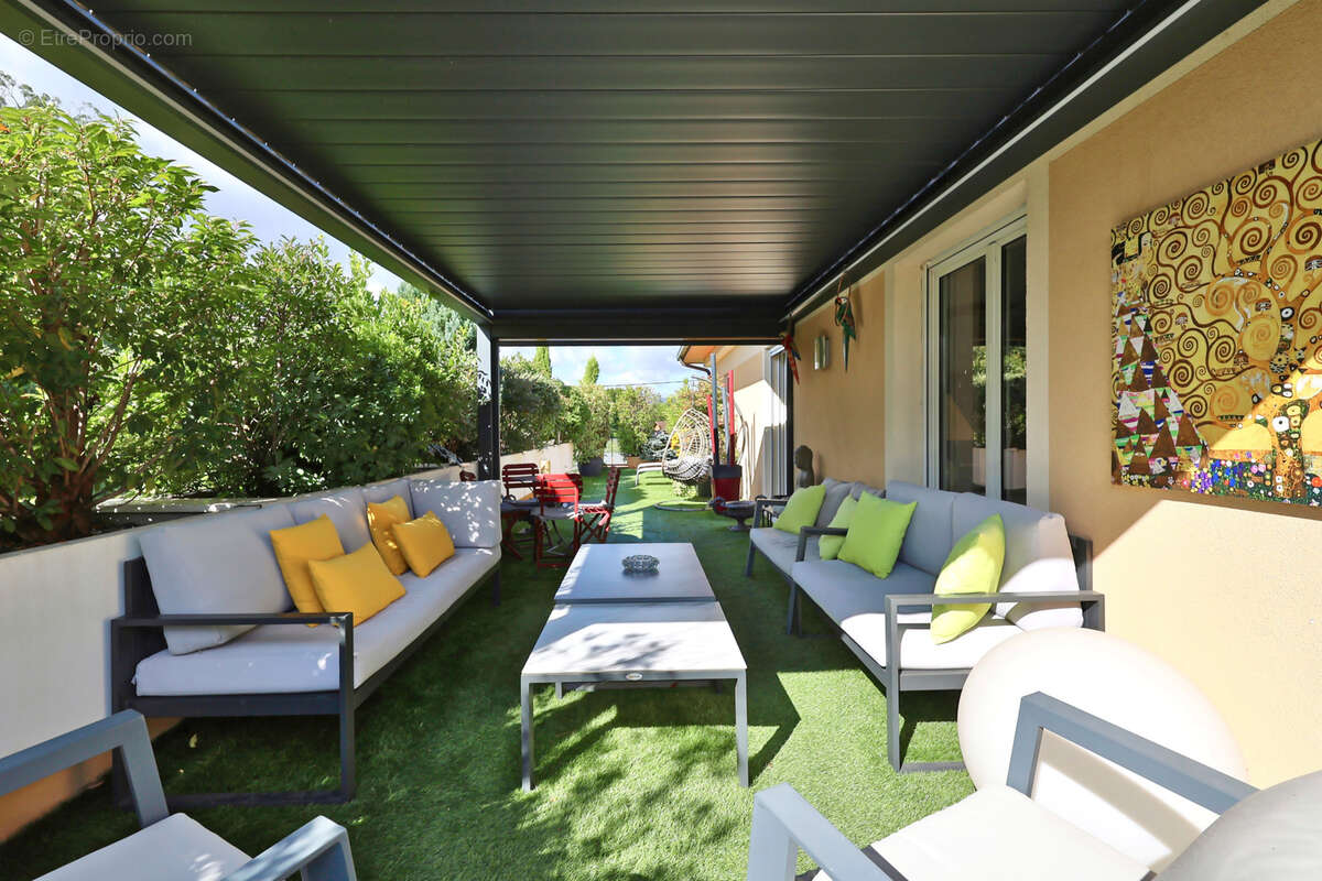 Appartement à TASSIN-LA-DEMI-LUNE