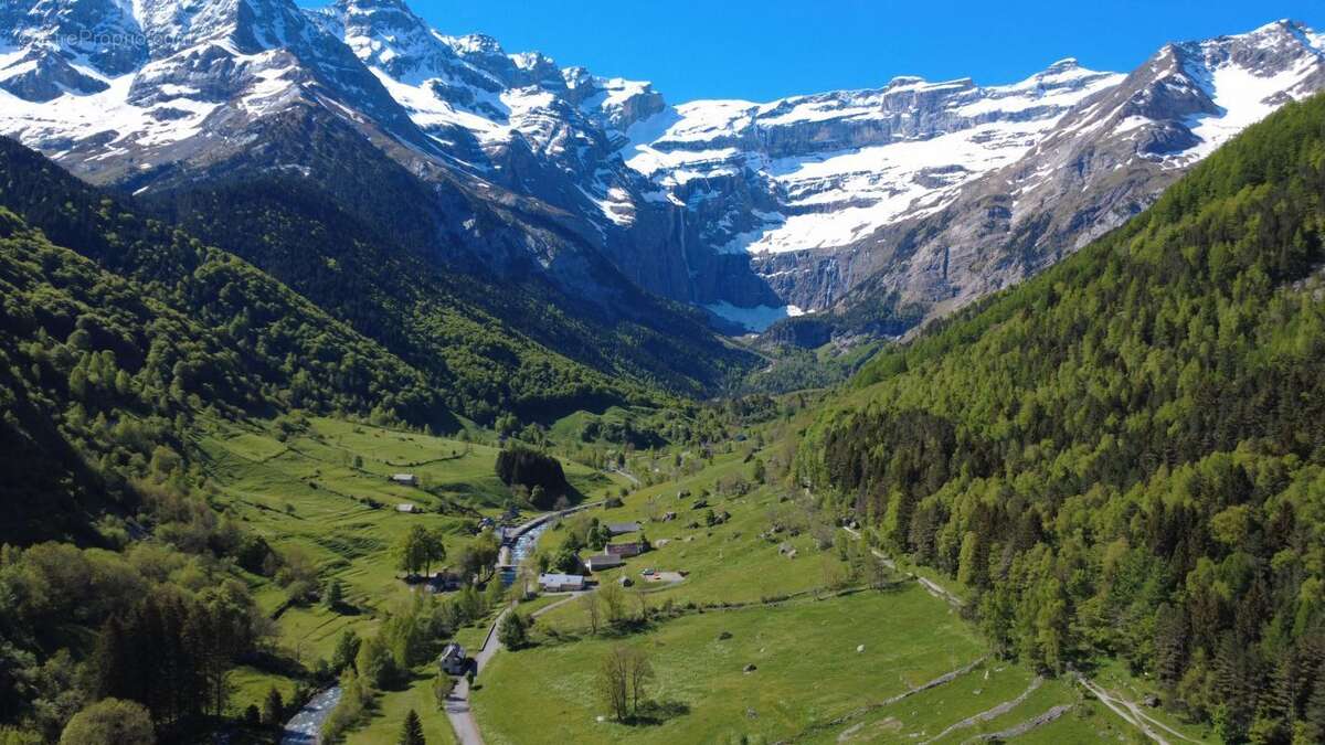 Commerce à GEDRE