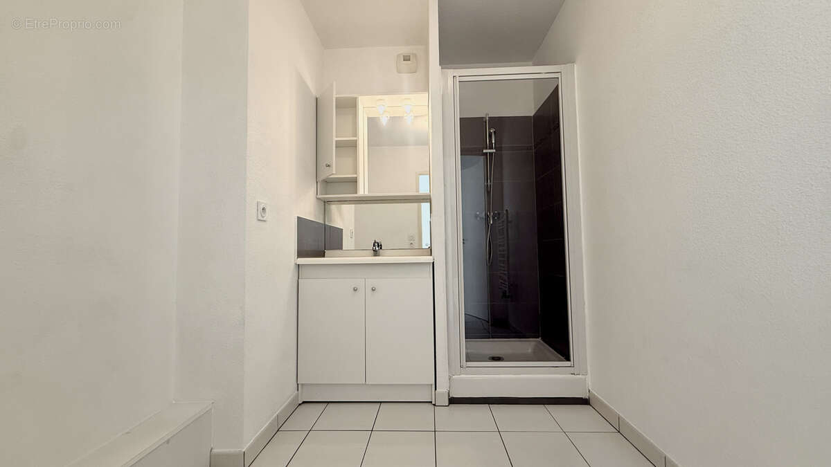 Appartement T2 de 42 m2 avec terrasse - Mérignac Beutre - vendu loué - photo 8
