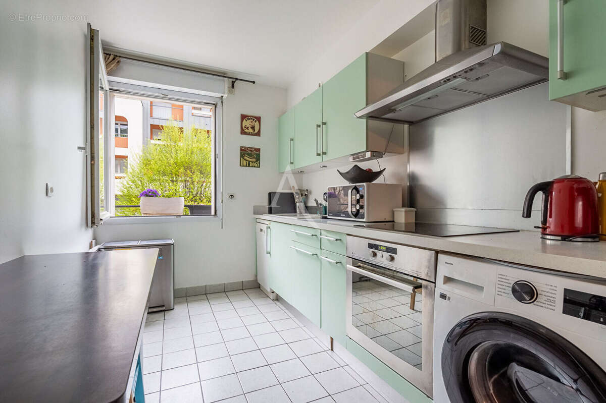 Appartement à ISSY-LES-MOULINEAUX