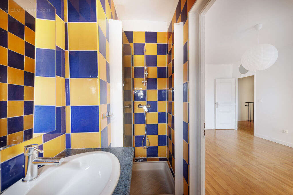 Appartement à LYON-6E
