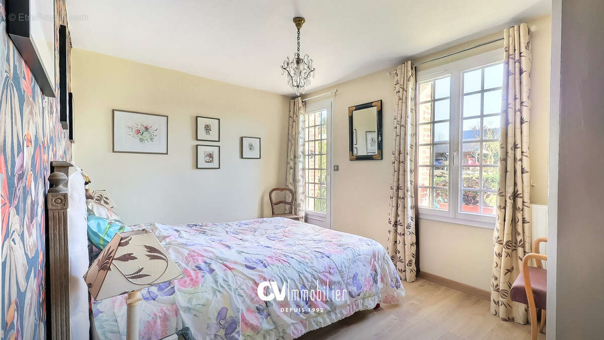 Maison à LA HAYE-MALHERBE