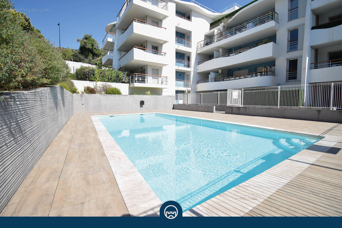 Appartement à VILLENEUVE-LOUBET