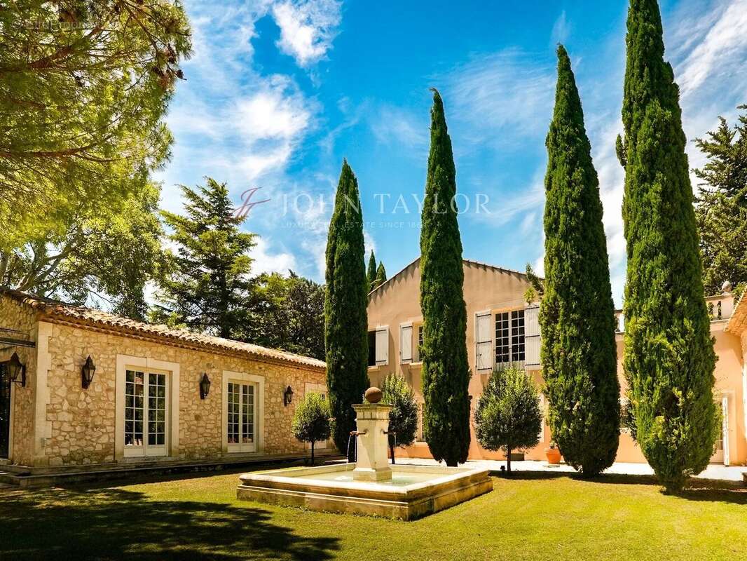 Maison à MOLLEGES