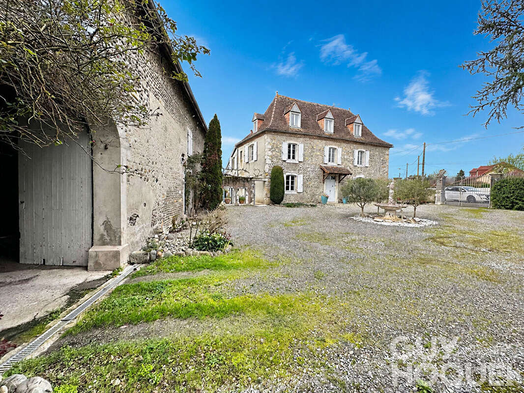 Maison béarnaise proche d'ORTHEZ avec dépendance et piscine - photo 3