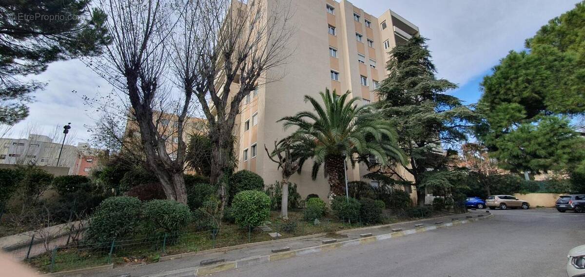 Appartement à MARSEILLE-11E