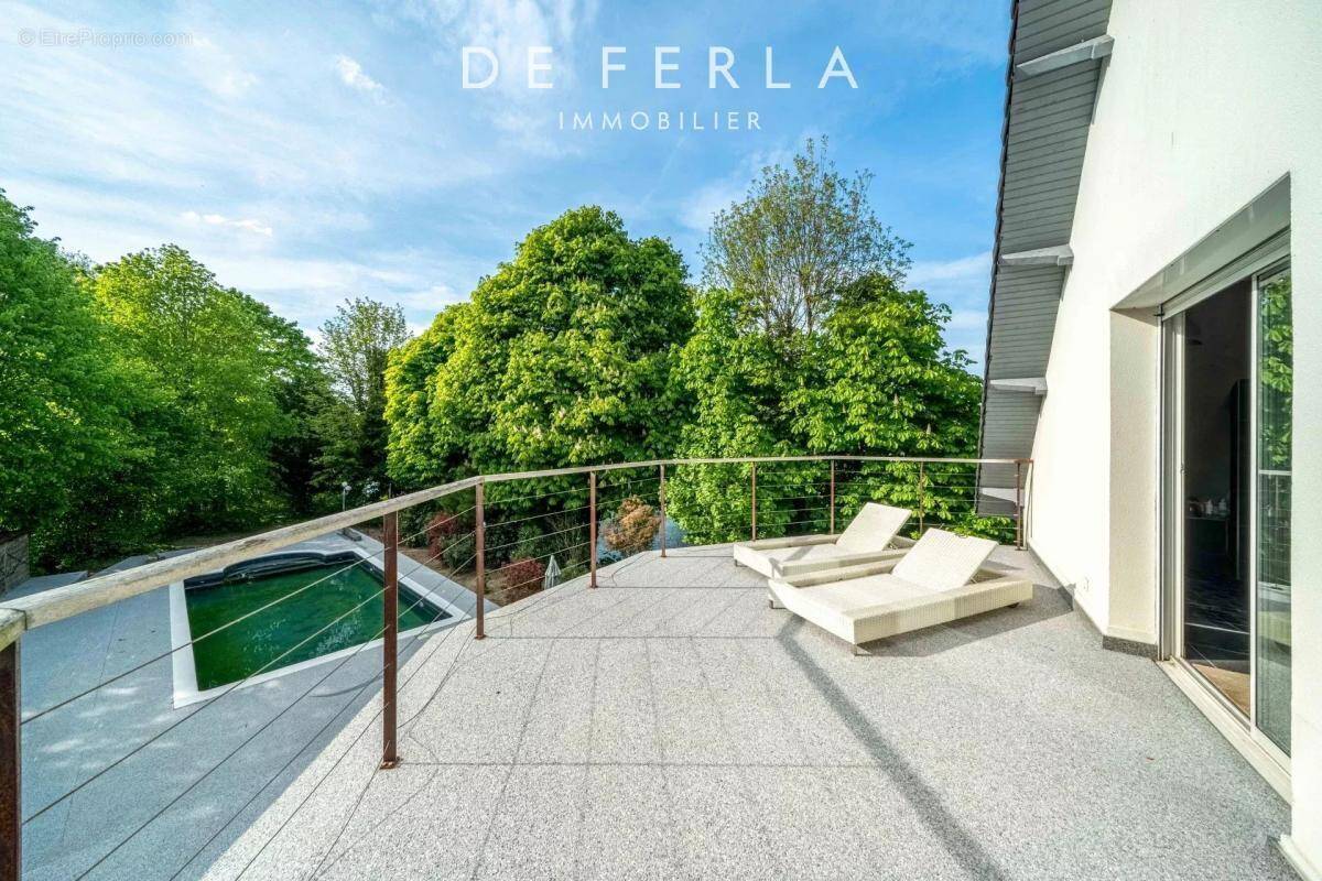 Maison à LE PERREUX-SUR-MARNE