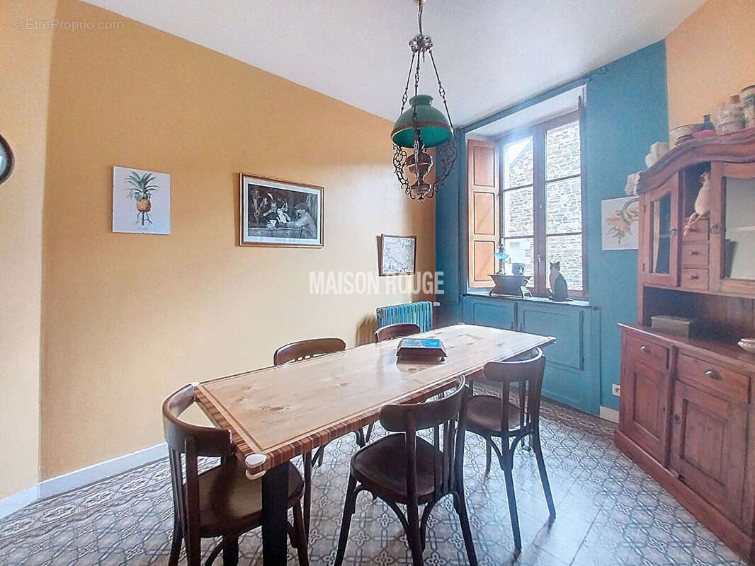 Rare sur le marché proprieté lanvollon  12 pièces + 1 gite t3 - photo 5
