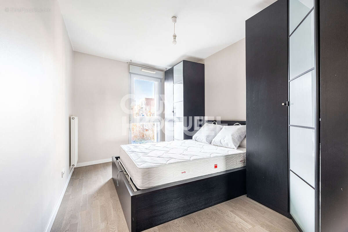 Appartement à GENNEVILLIERS