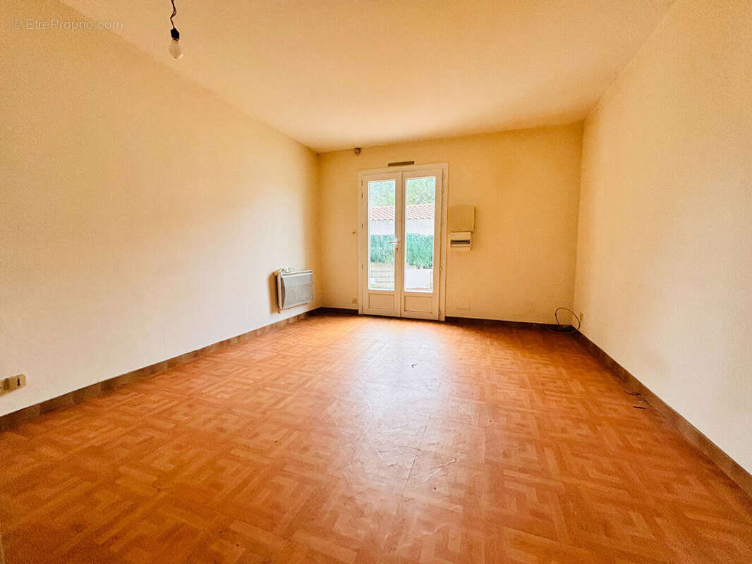 Appartement à VAUX-SUR-MER