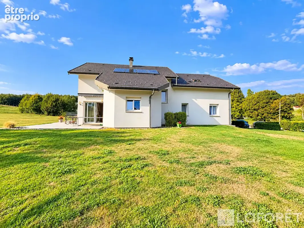Photo Maison à Bellefontaine au prix de 325 000€