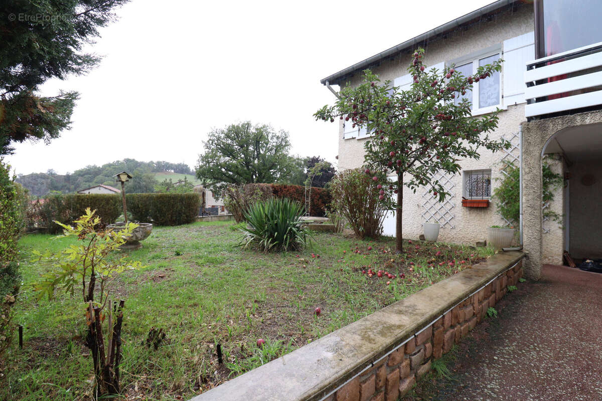 Maison à LE MONTEIL