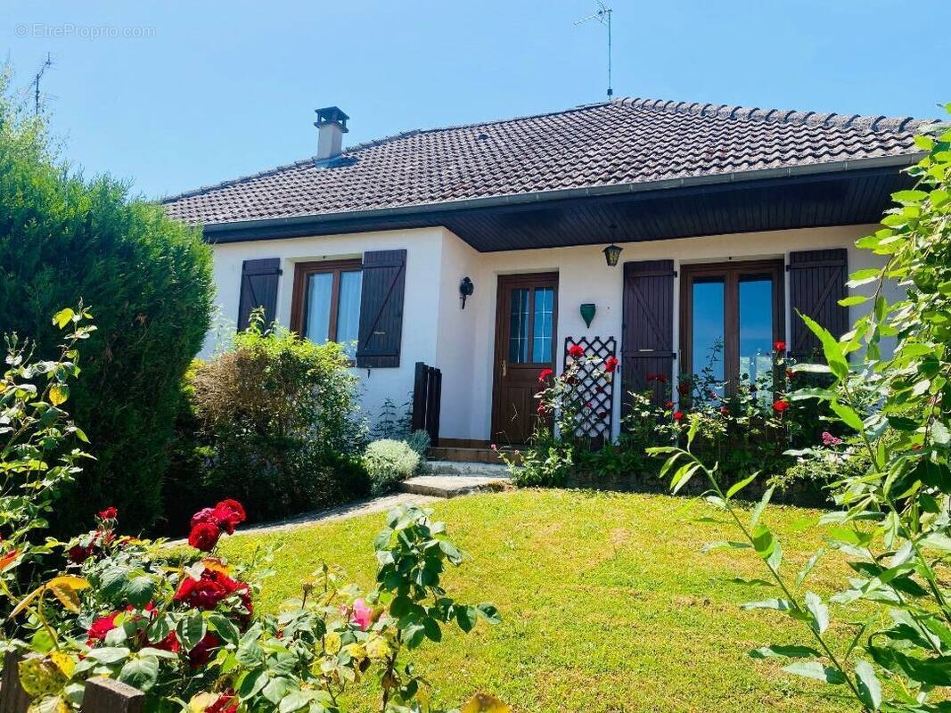 Maison à LA CHAPELAUDE