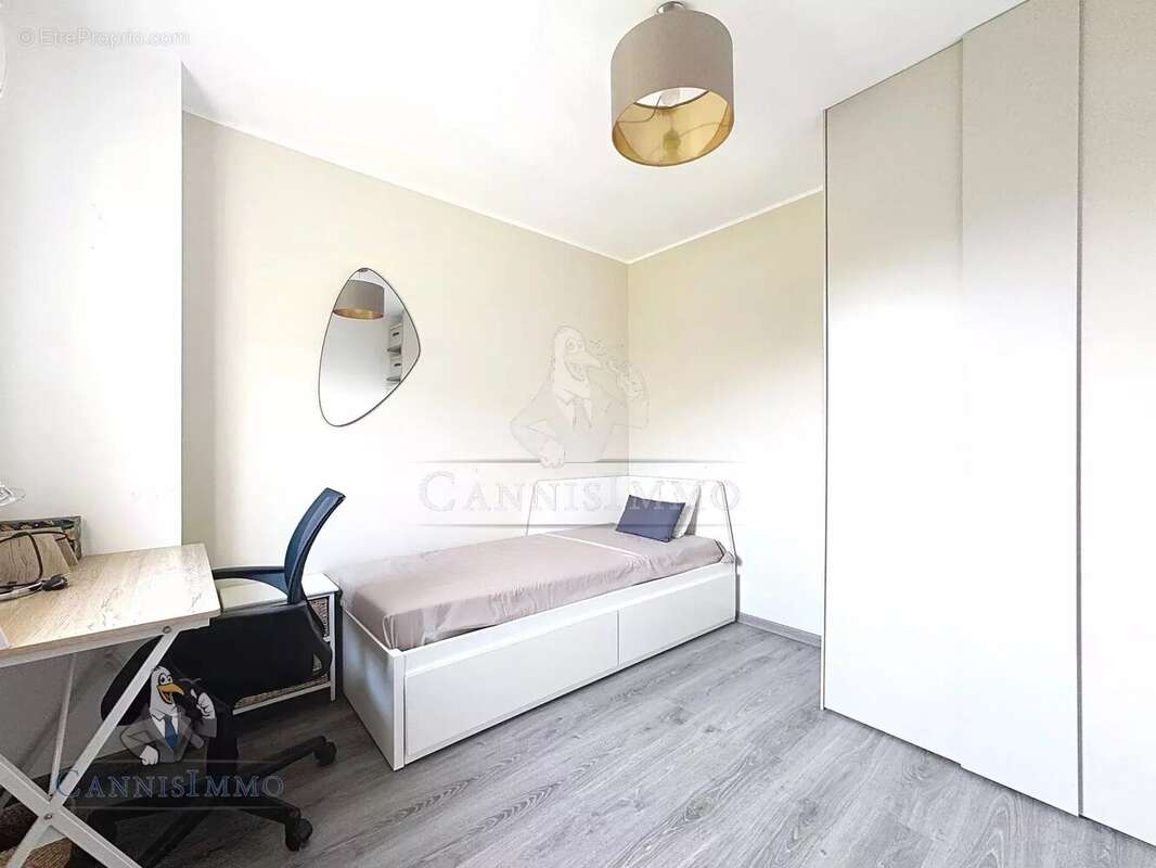 Appartement à MANDELIEU-LA-NAPOULE