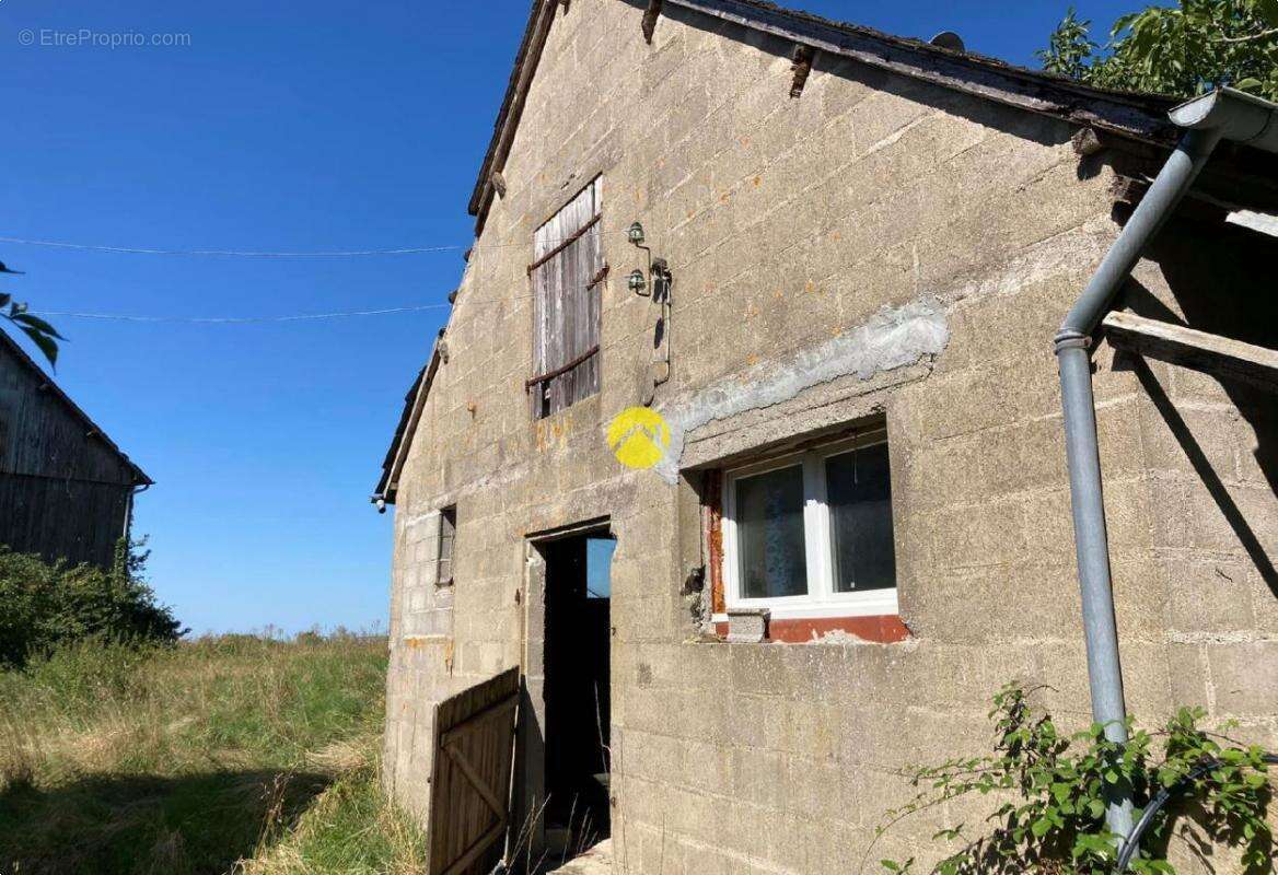 Maison à LES AIX-D&#039;ANGILLON