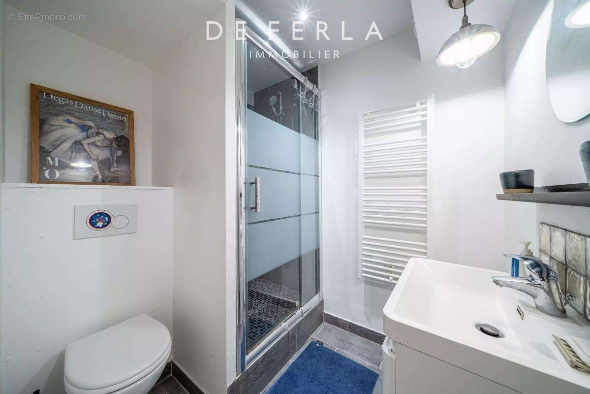 Appartement à PARIS-14E