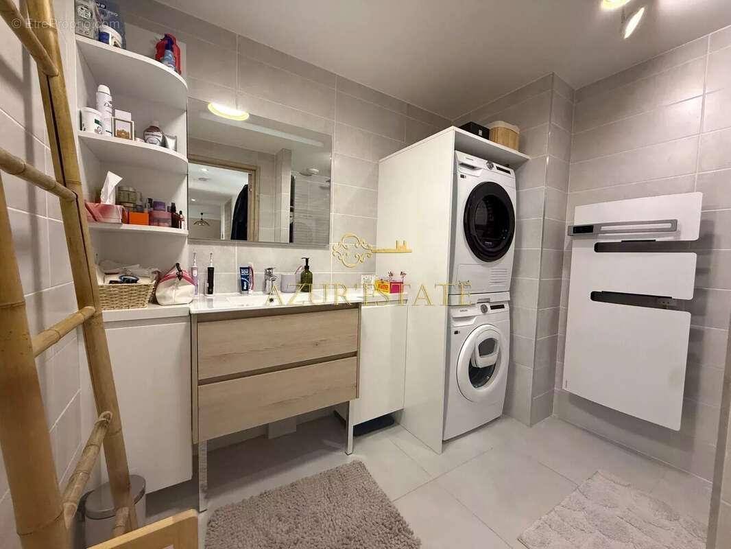 Appartement à EZE