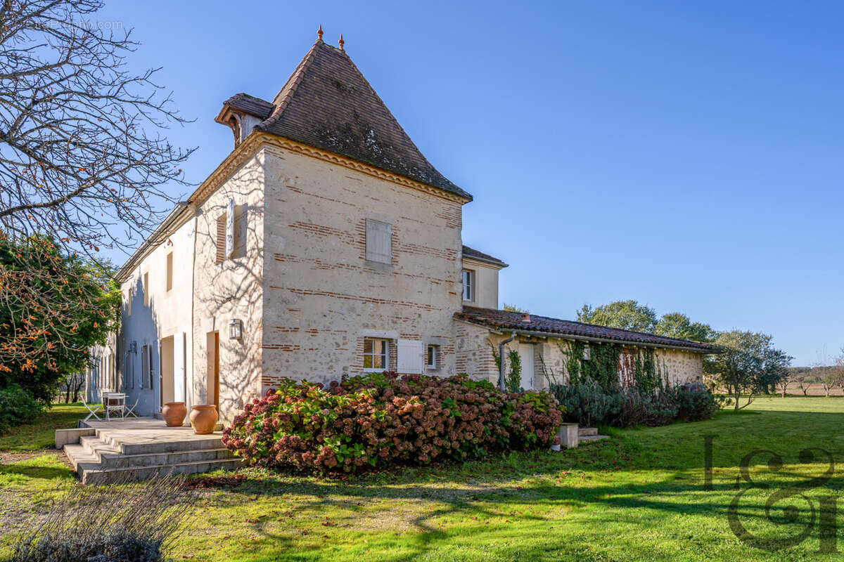 A vendre maison de caractère rénovée - photo 15