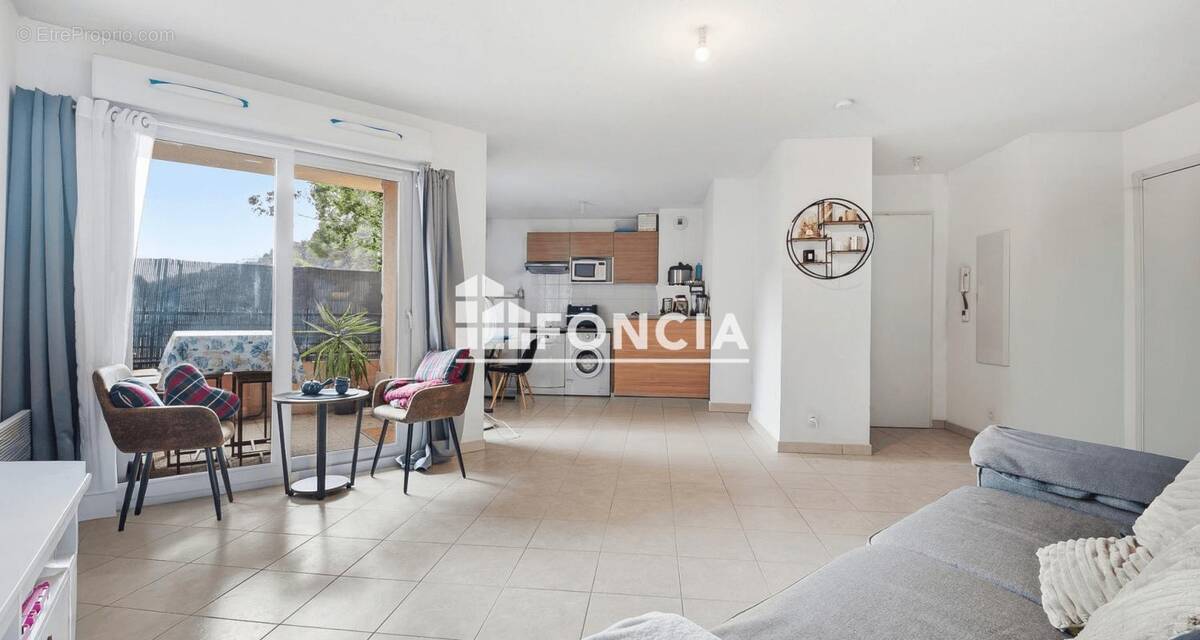 Appartement à SAINT-ANDRE-DE-LA-ROCHE