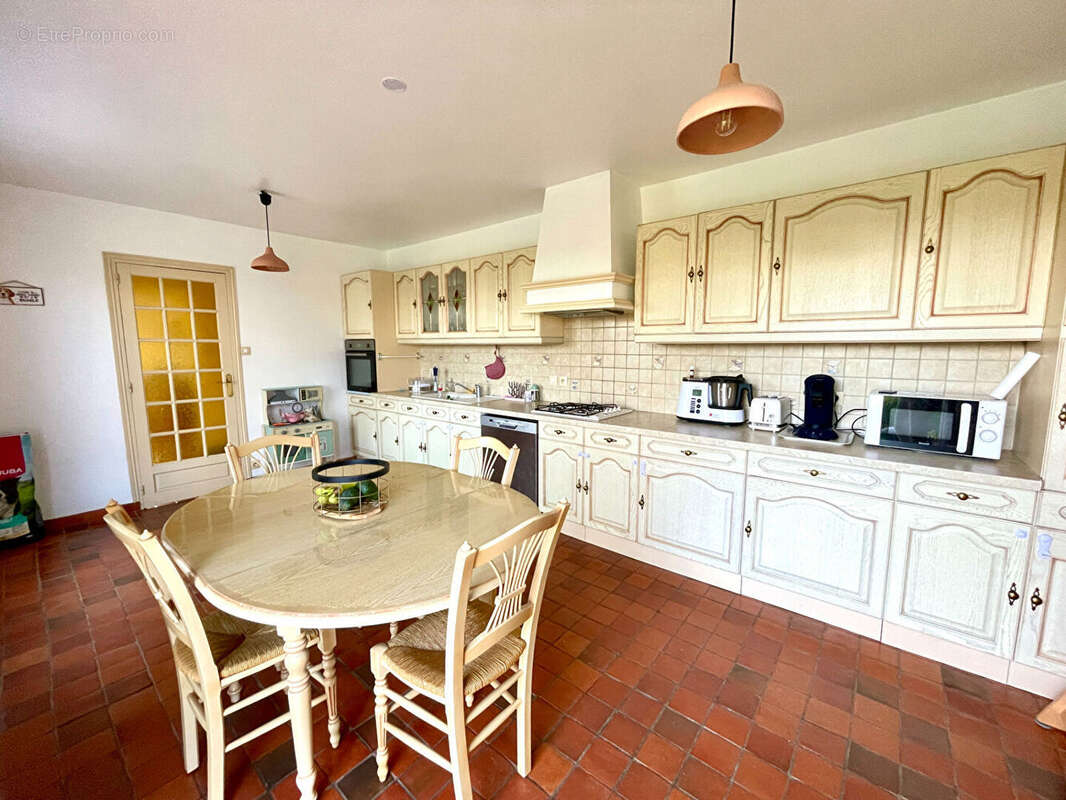 A vendre - maison  familiale avec sous-sol vie de plain pied - photo 4