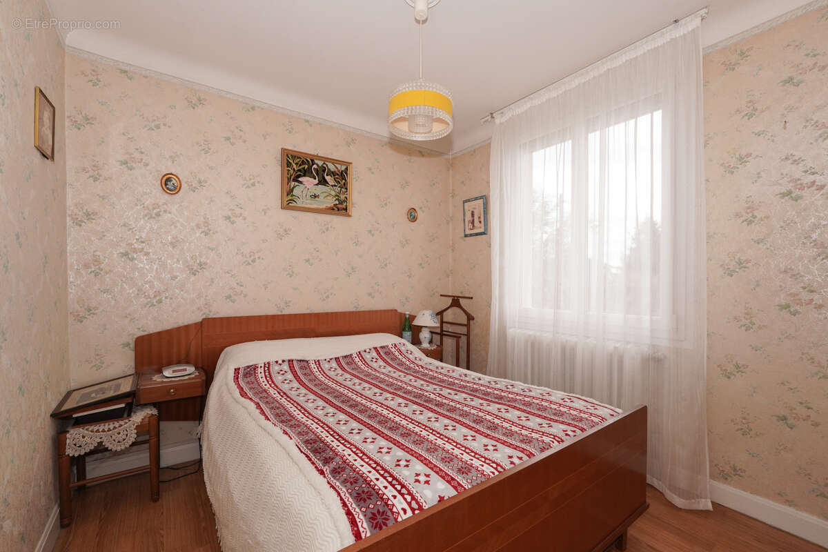 Maison à PONT-DU-CHATEAU