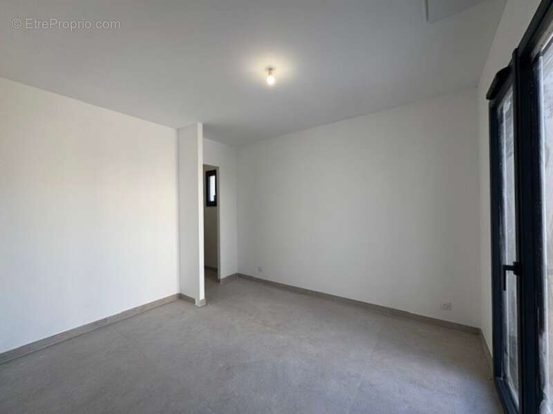 Maison à SAINT-MARTIN-DE-VALGALGUES