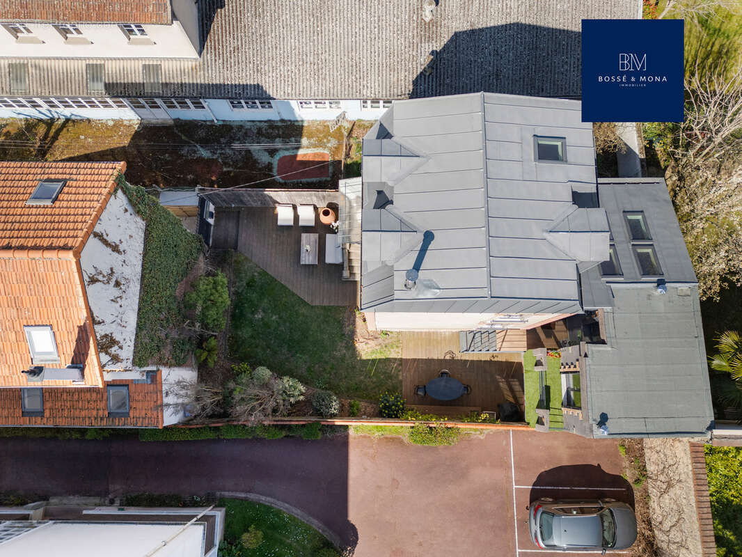 Maison à LA GARENNE-COLOMBES