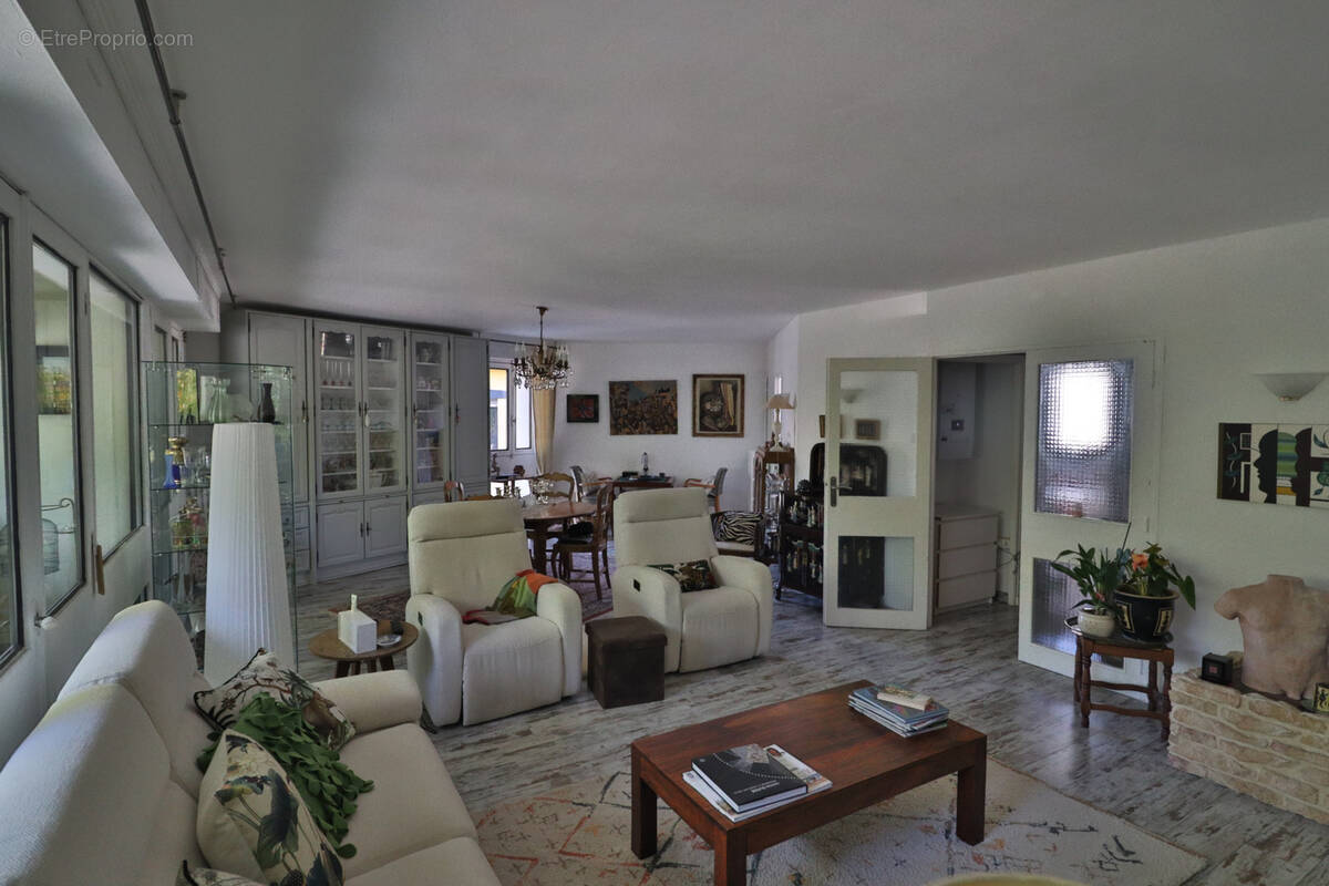 Appartement à NIMES