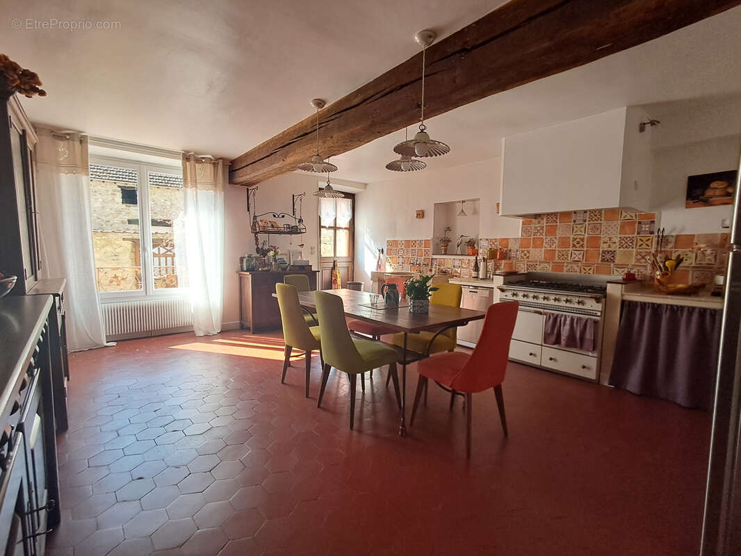 Maison à THOIRY