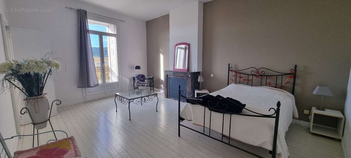 Maison à JONQUIERES