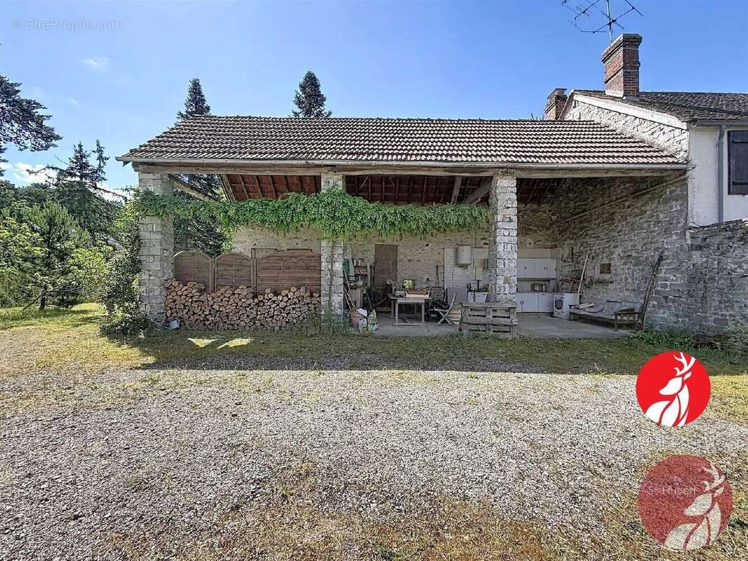 Maison à MILLY-LA-FORET